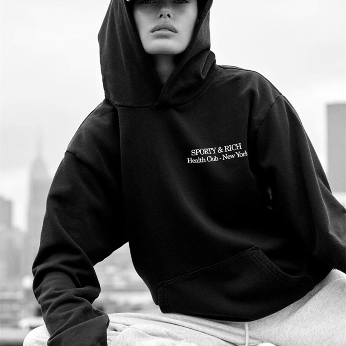 Health Club New York Letters G - Street Fashion Of New York recensie en prijs