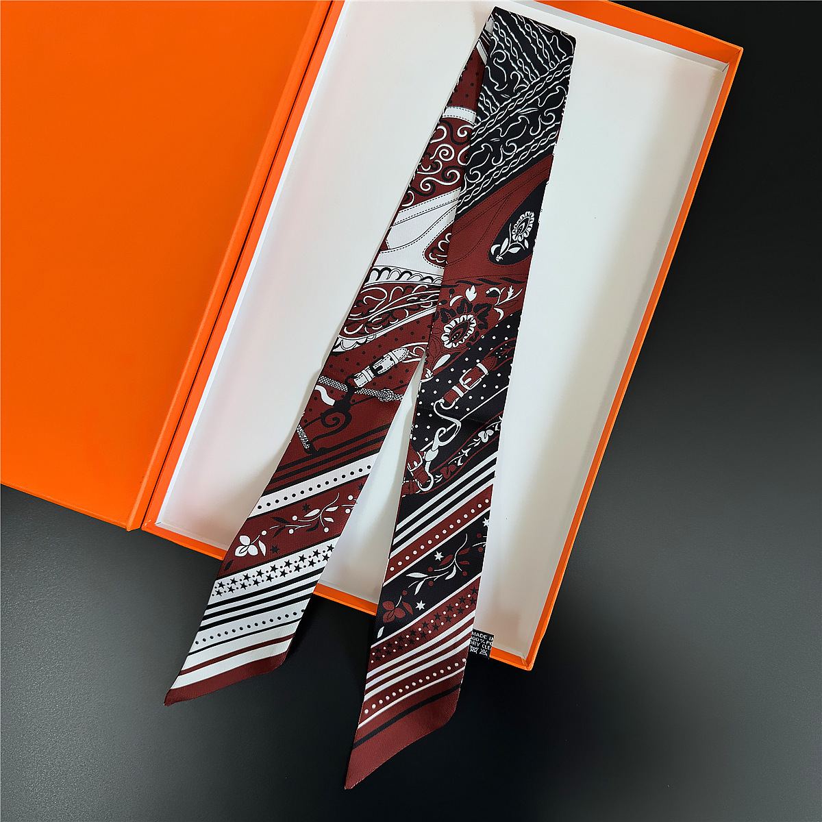 Dunne en smalle decoratieve zi - French Street Fashion recensie en prijs